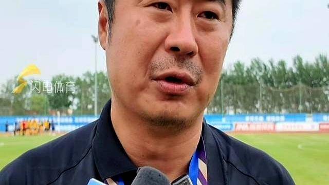 包含赛地聚焦：全明星赛今晨热度飙升，山东泰山回应争议，赛场秩序良好，身体对抗强度拉满的词条