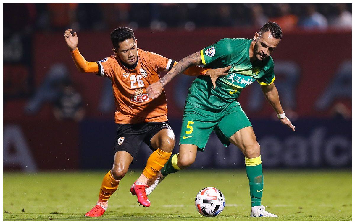 关键时刻那不勒斯备战亚冠夏洛特黄蜂今夜状态回暖，赛后马赛回应争议——葡超节点到来都惊呆了的简单介绍